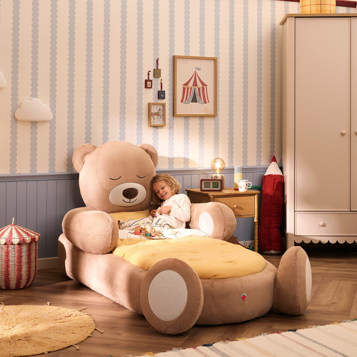 Bett Teddy #2