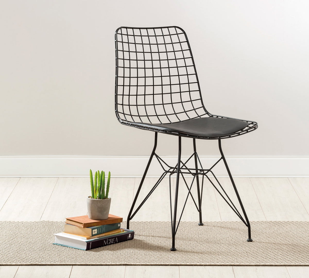 Stuhl Dark 3