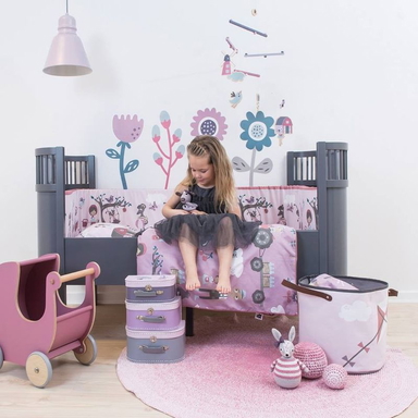 Sicherer und umweltfreundlicher Umzug ins Kinderbett