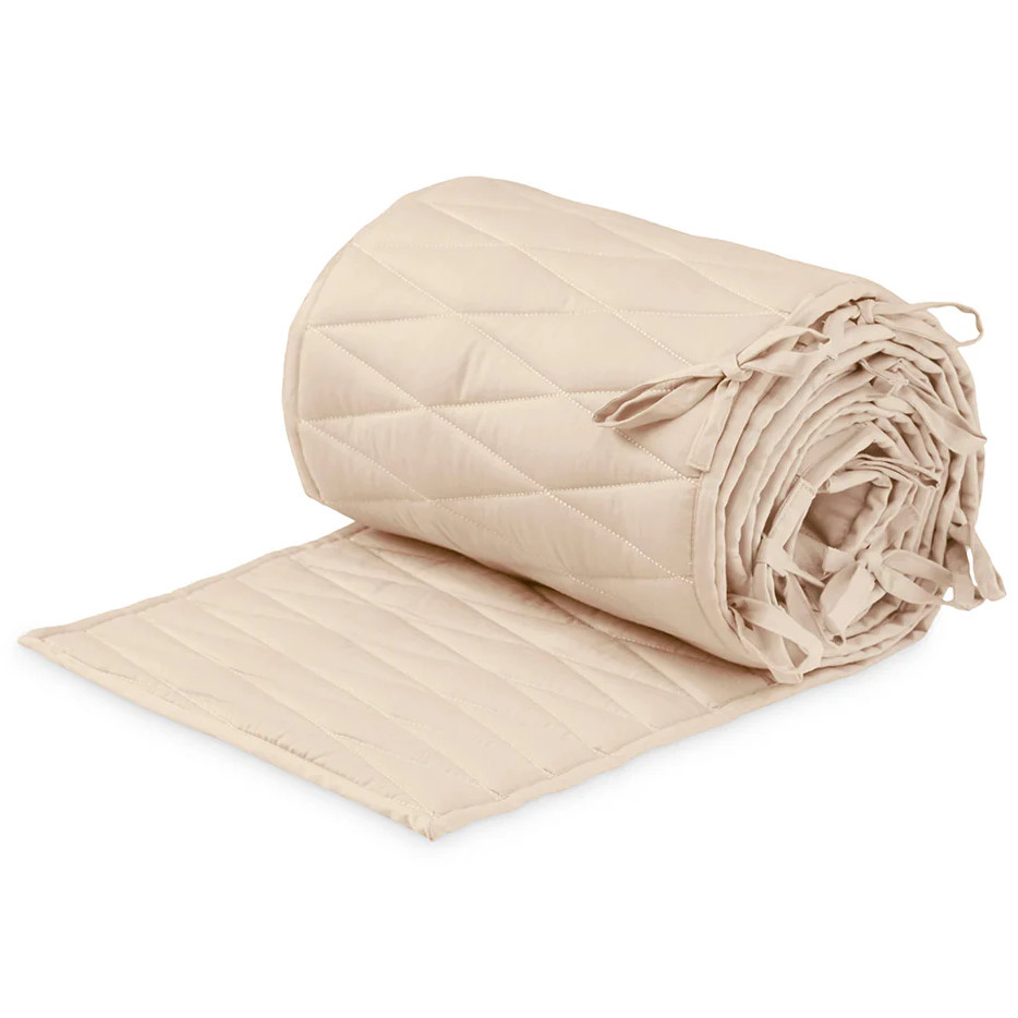 Bettnestchen mit Harlekin Stickerei