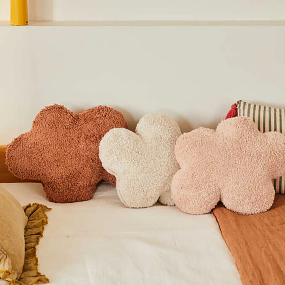 Dekokissen Clouds Weiss #2