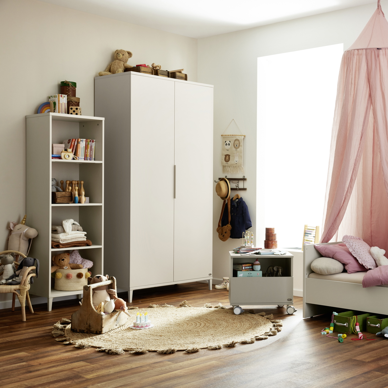 Regal Sister Lou Yuny 3