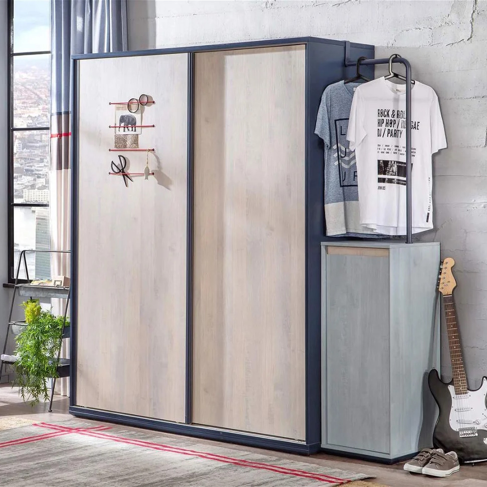 Kleiderschrank Trio mit Schiebetür #2