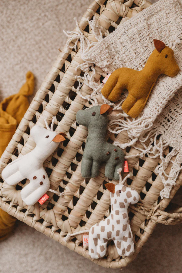 Rassel Giraffe Mustard #2