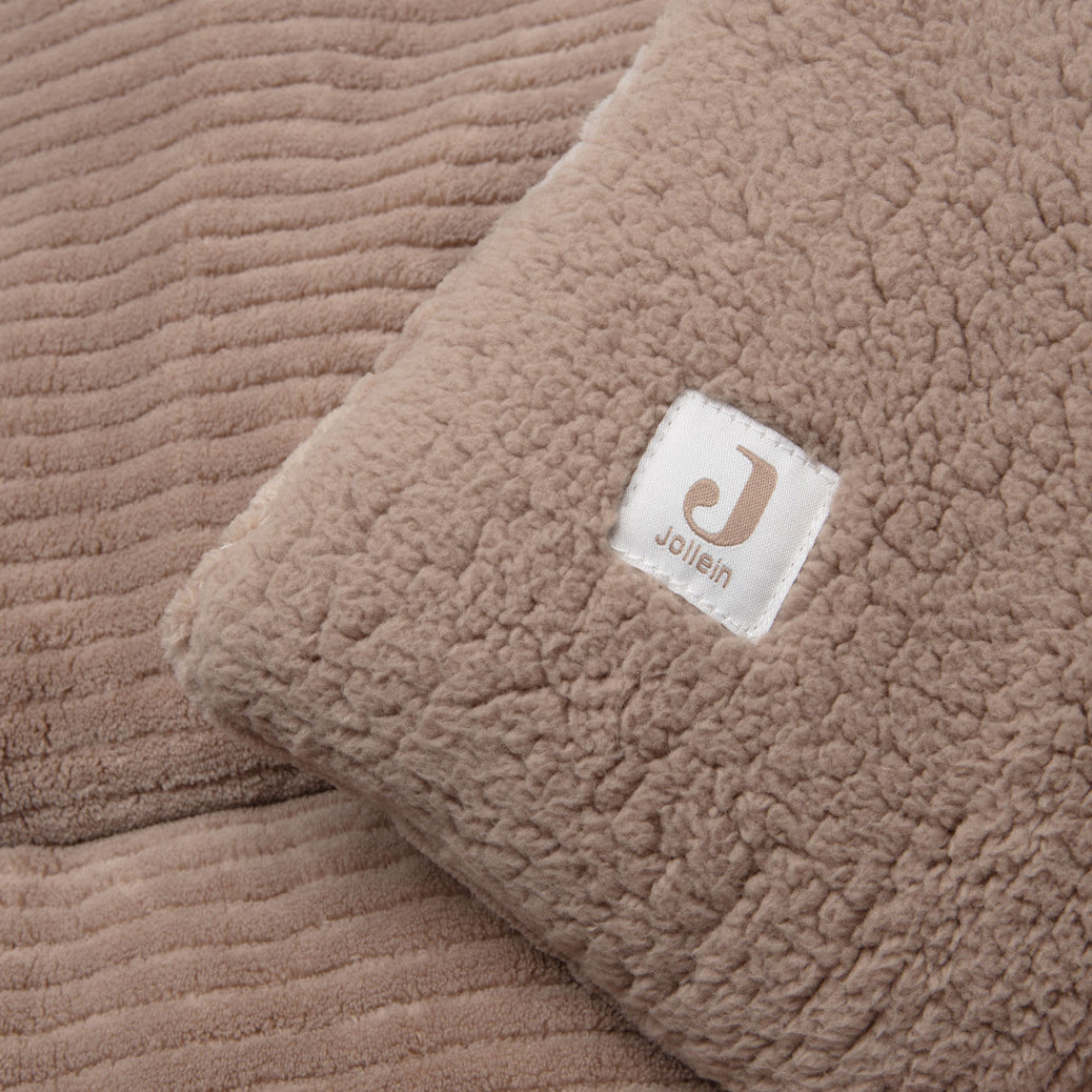 Spieldecke Cloudy Rib Milky Coffee 4