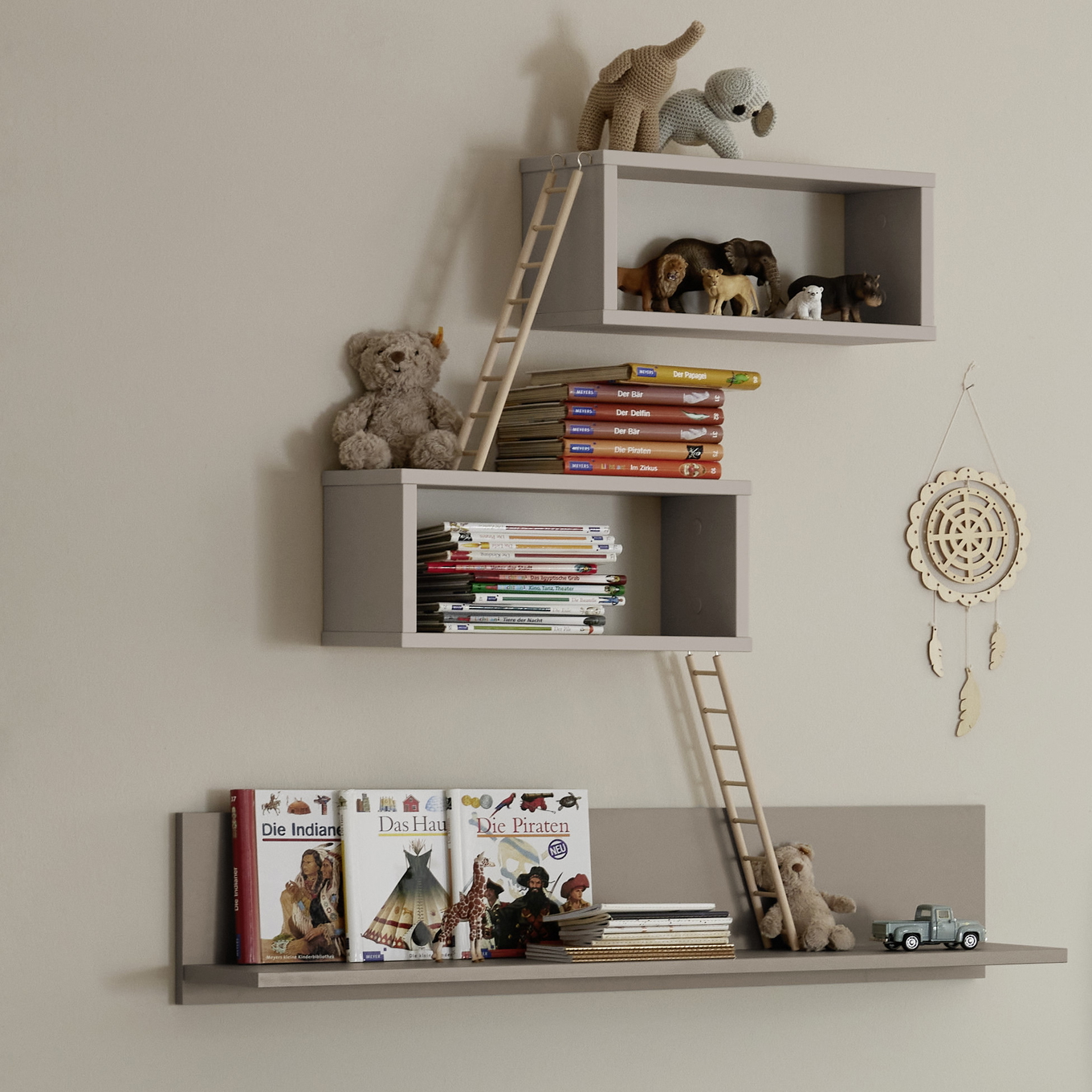 Wandregal Brother Stu Yuny 3