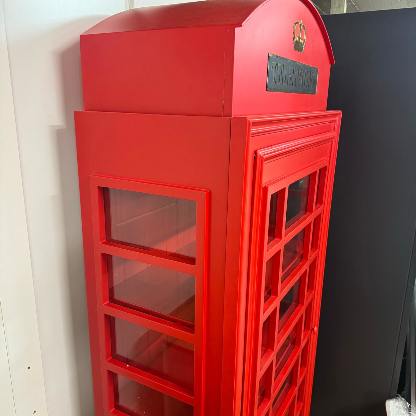 Bücherregal London Prototyp 4