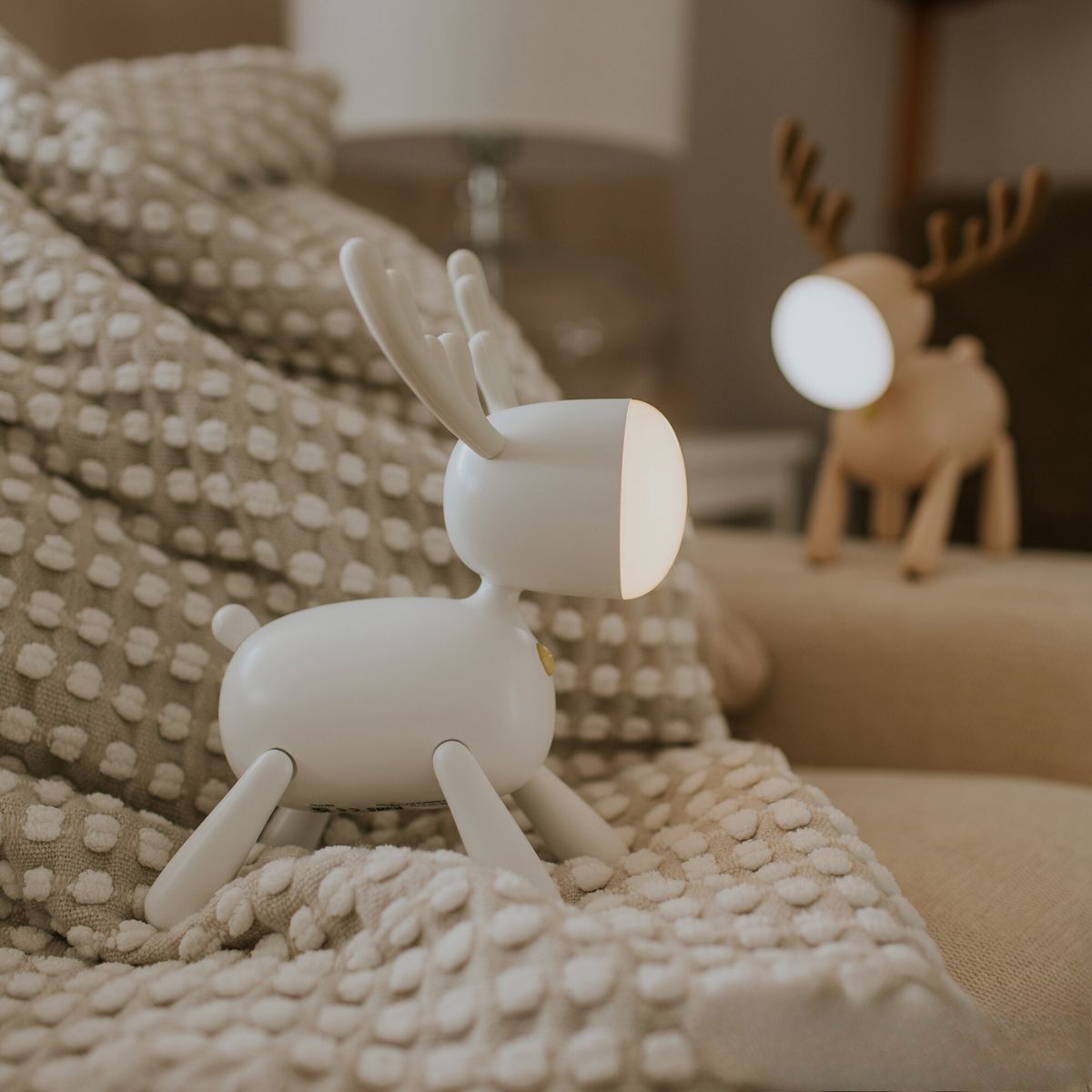 Lampe Hirsch Weiss 3