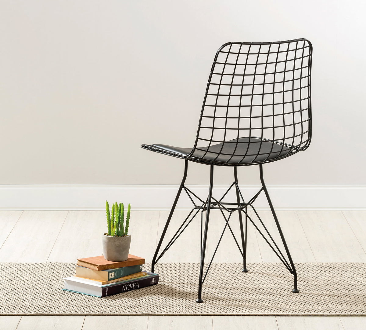 Stuhl Dark 4