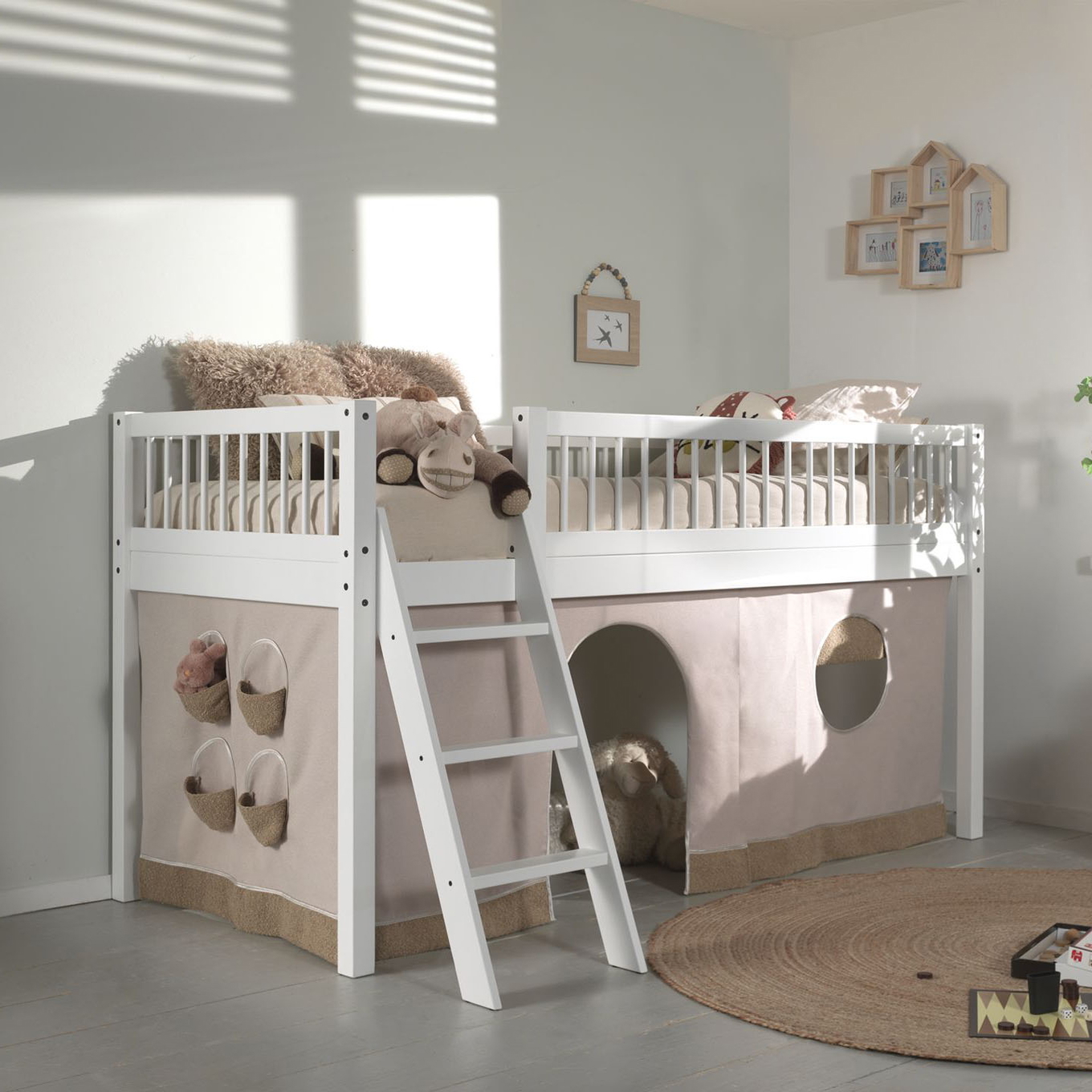 Hochbett Forrest inkl. Spielvorhang Weiss #2