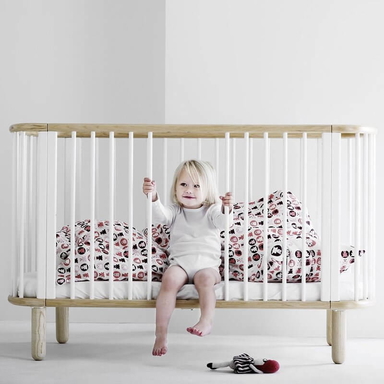 Panda Kindermöbel bietet praktisches Flexa Babybett an