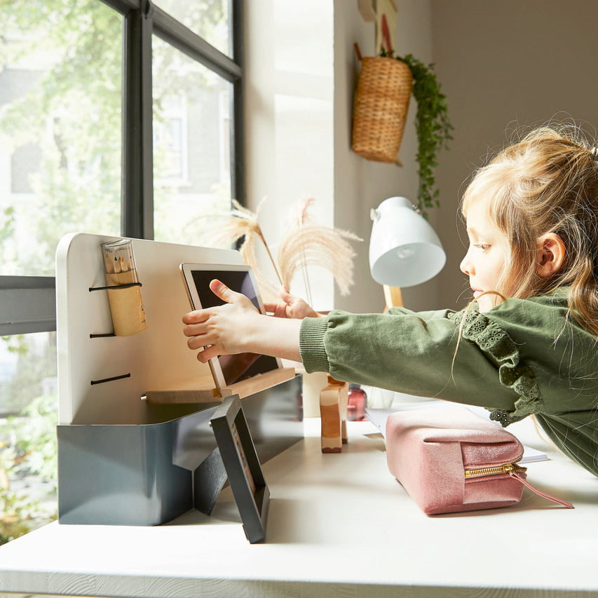 Schreibtischaufsatz Lifetime mit Tablet Halterung 3