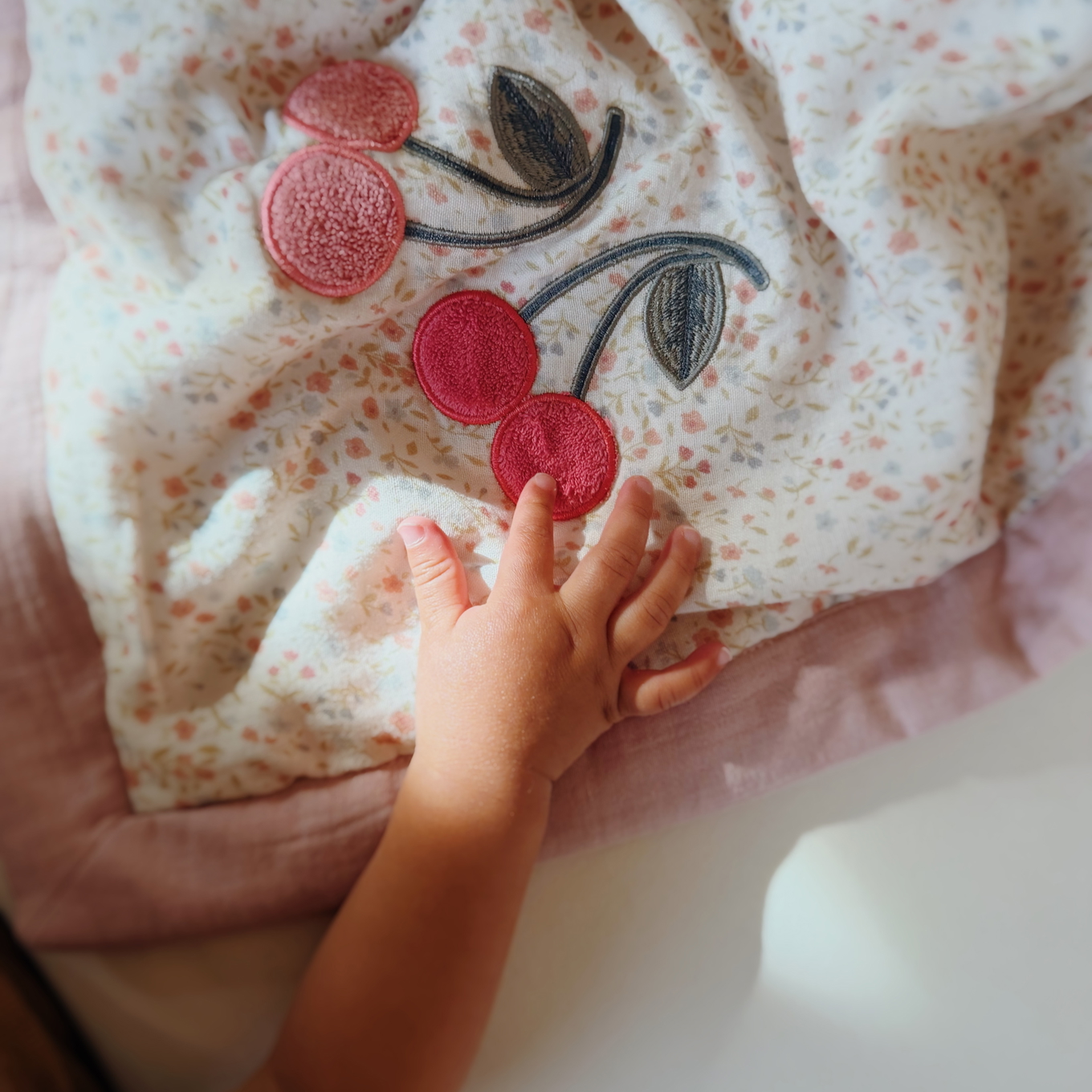 Decke Nova Flower Cherries 3