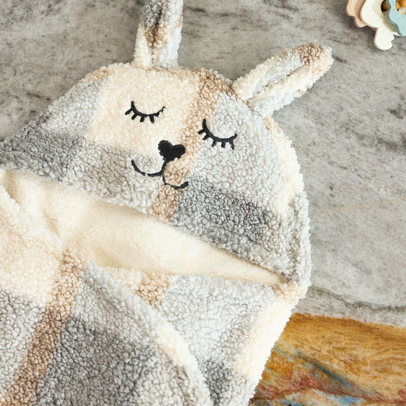 Einschlagdecke für Babyschale Hase Mehrfarbig #2