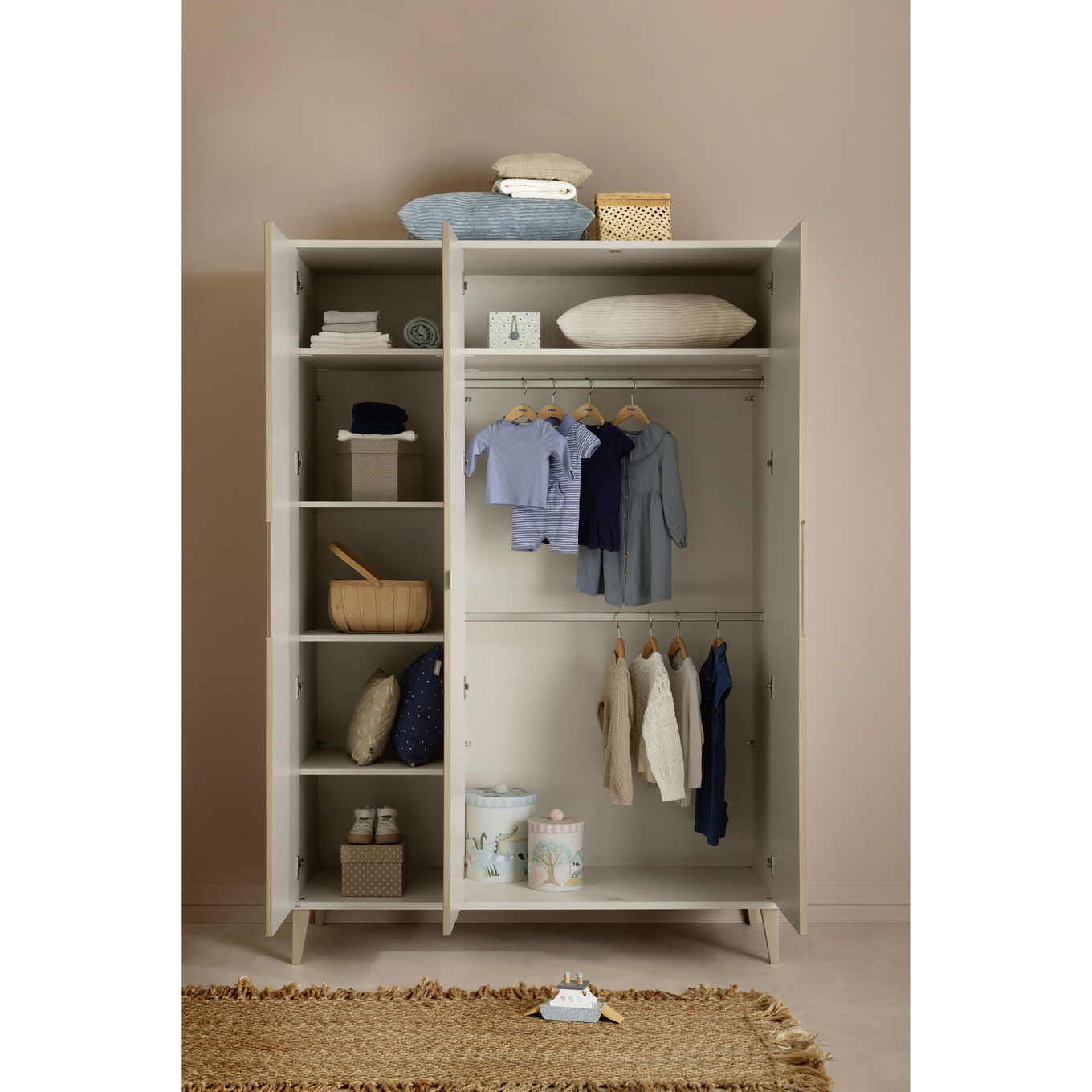 Kleiderschrank Jonte 3-türig 4