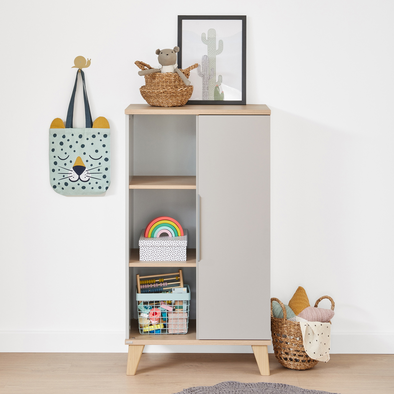 Regal Fiene mit Tür #2