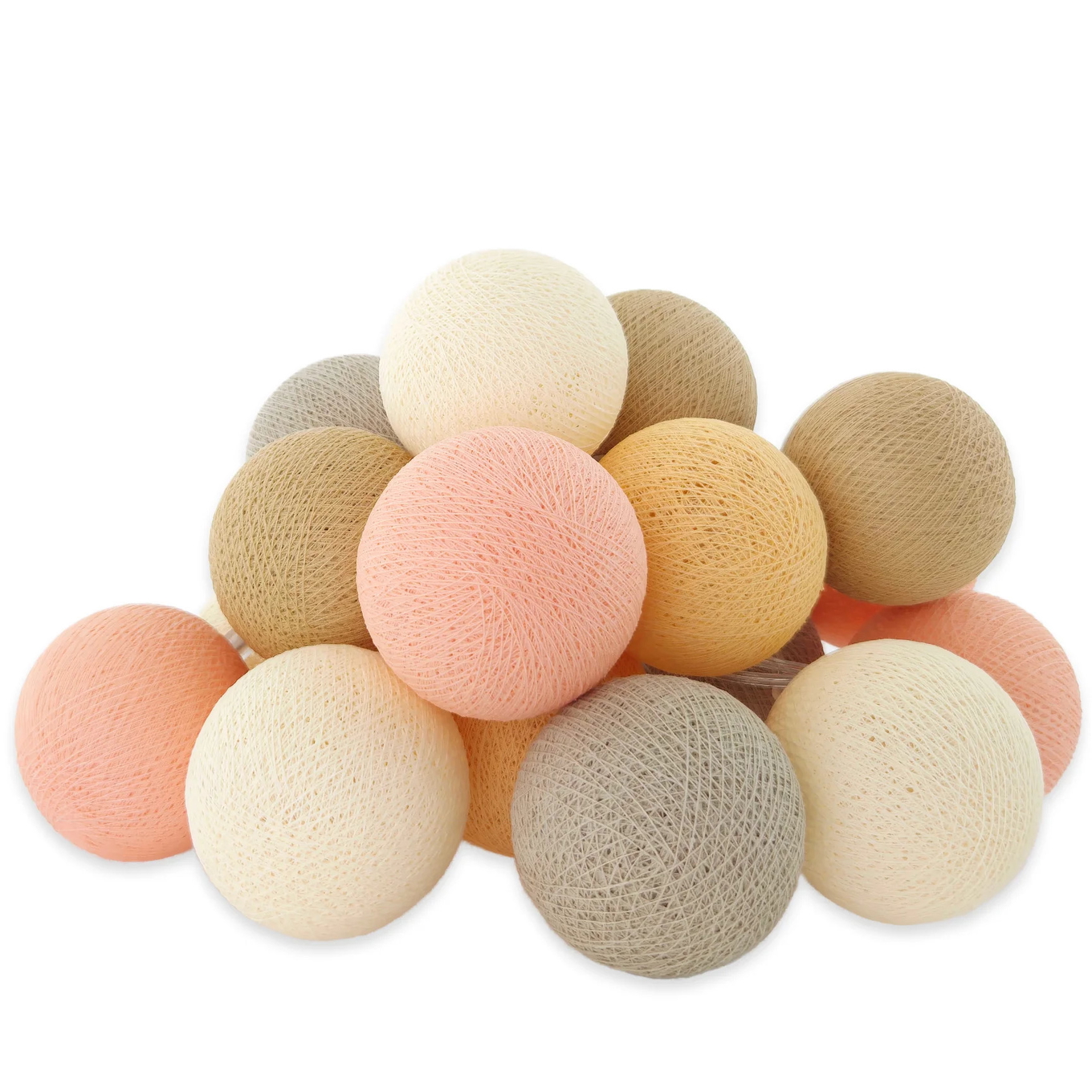 Lichterkette mit Baumwollkugeln Crisp Peach