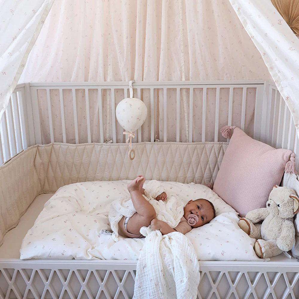 Bettnestchen mit Harlekin Stickerei 3