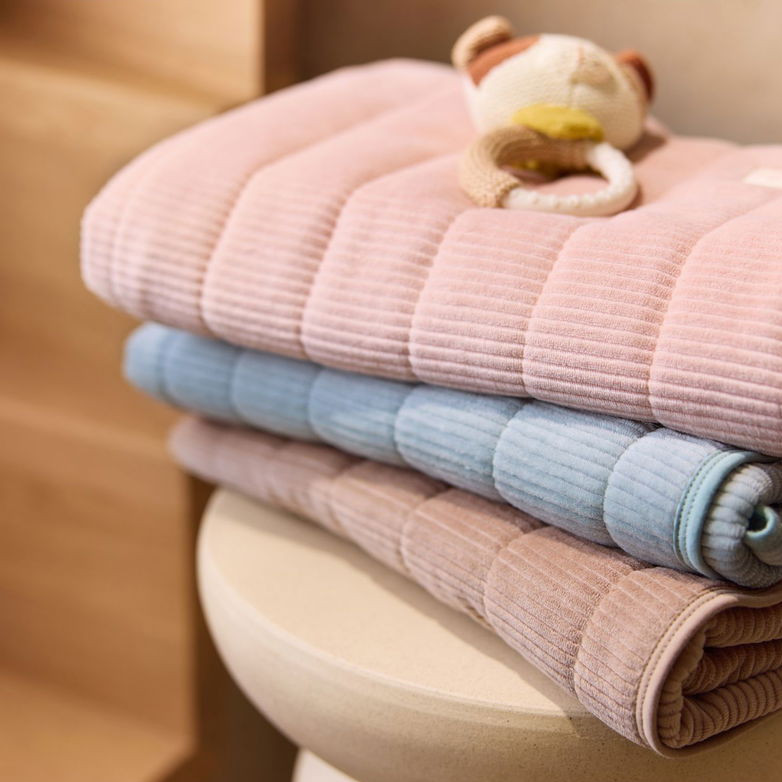 Decke Velvet Rib Wild Rose 4