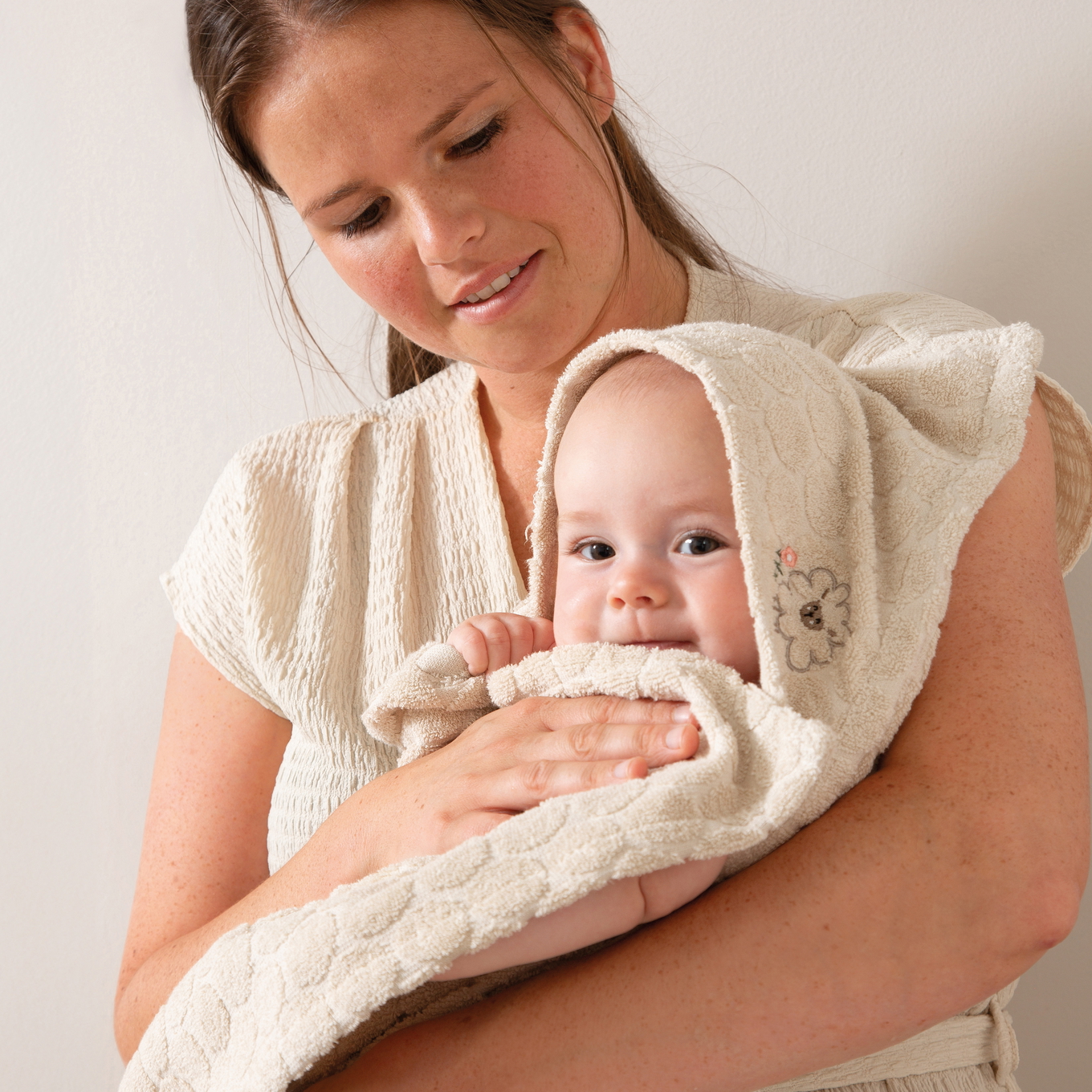 Badetuch mit Kapuze Frottée Tiny Sheep 3