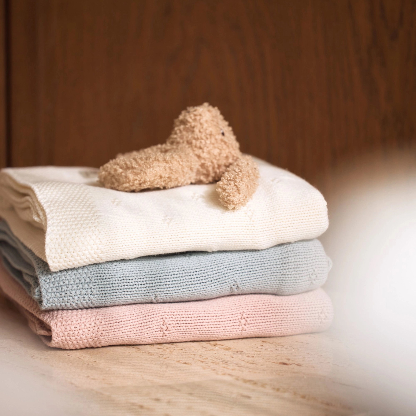 Rassel Hase Riverside 4