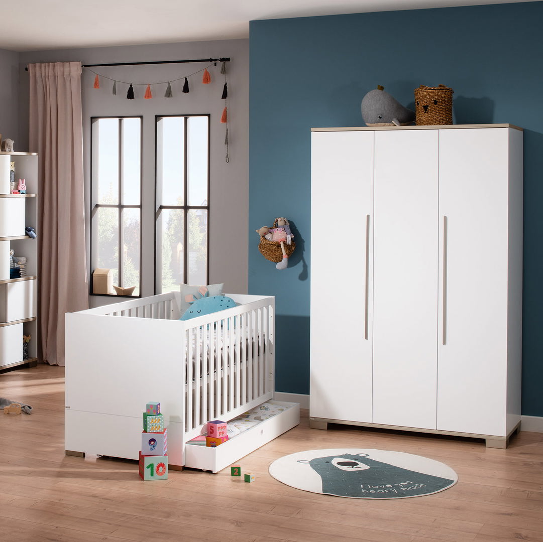 Kleiderschrank Carlo 3-türig 2