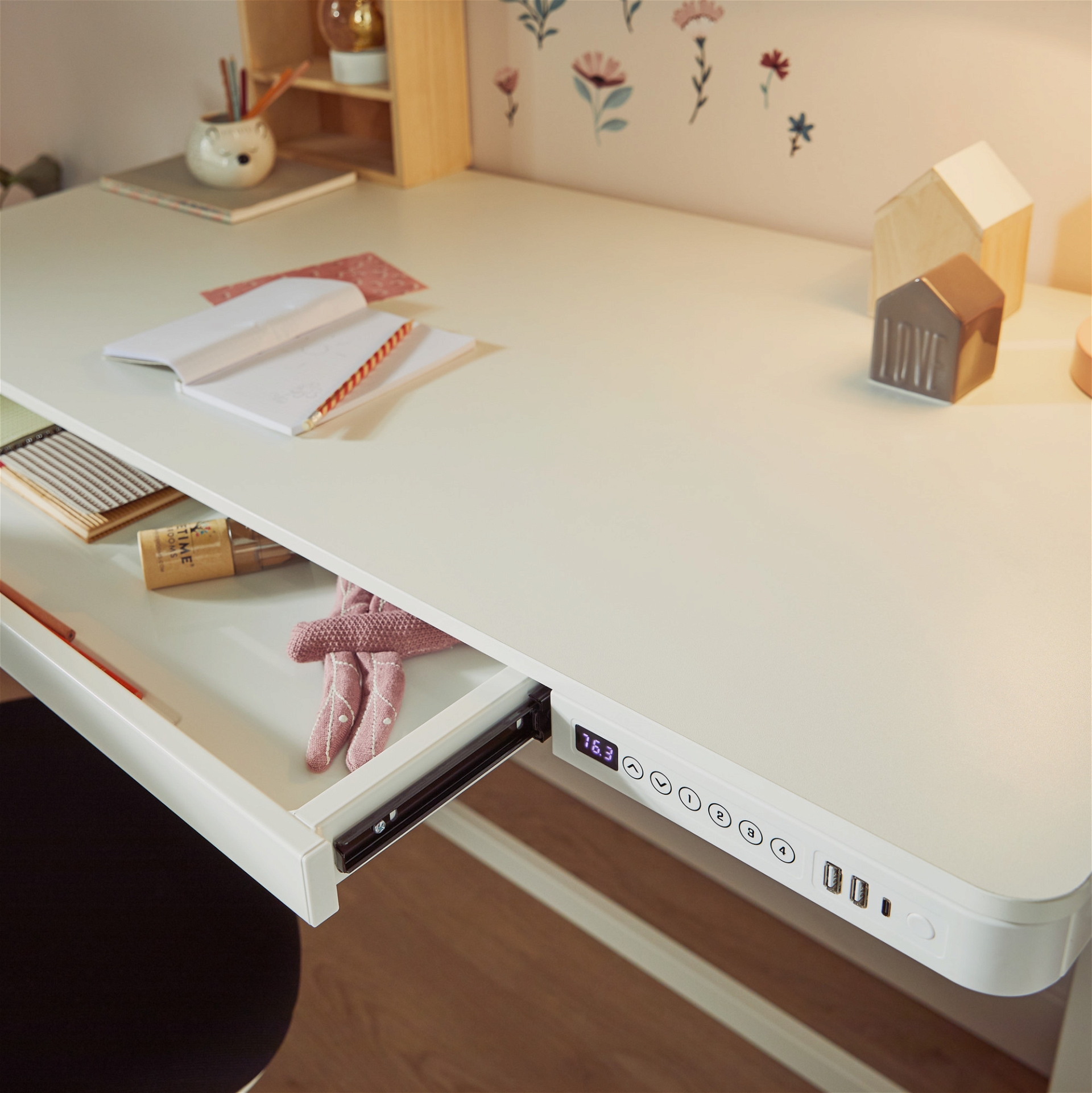 Schreibtisch Rise inkl. Schublade und USB 8