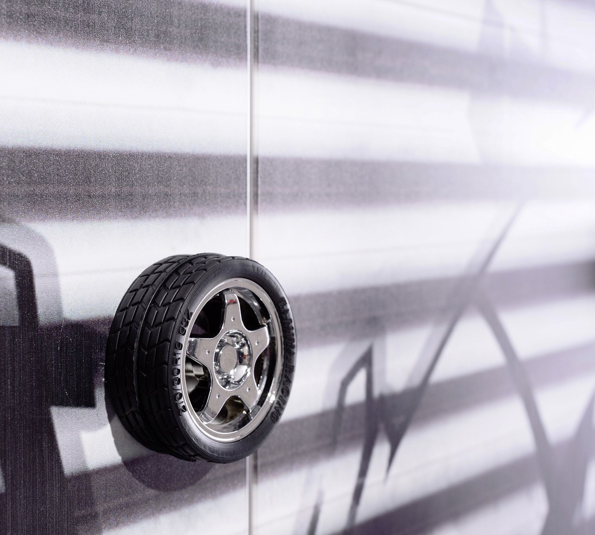 Kleiderschrank Champion Racer 3-türig 6