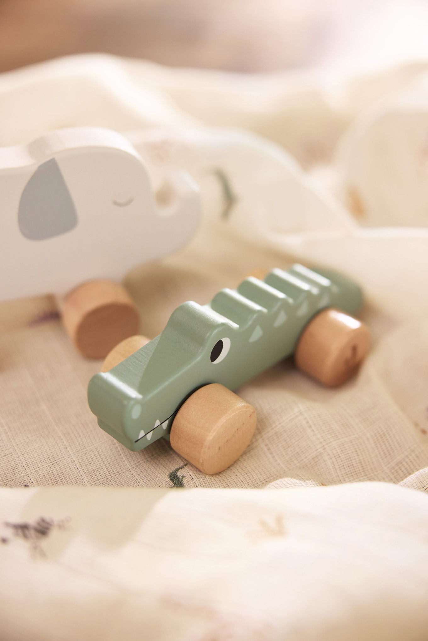 Holzkrokodil auf Rädern Jungle Jambo 7