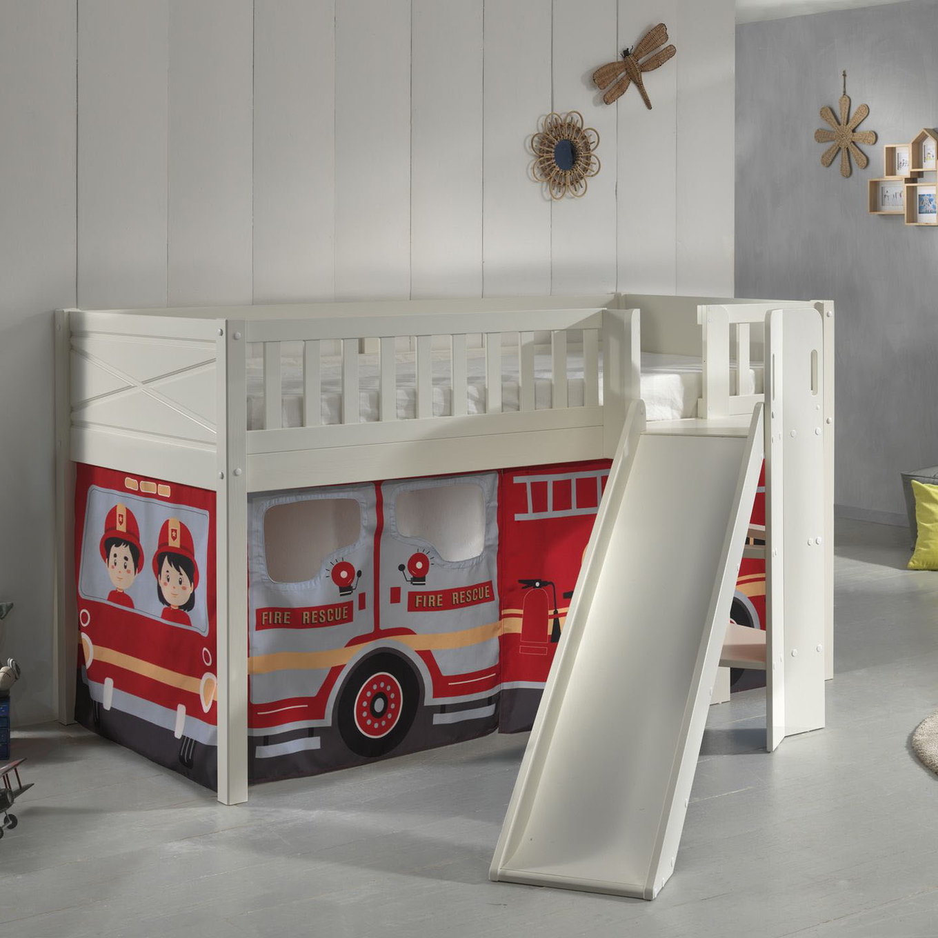 Halbhohes Bett Scott Fire Truck mit Rutsche 2