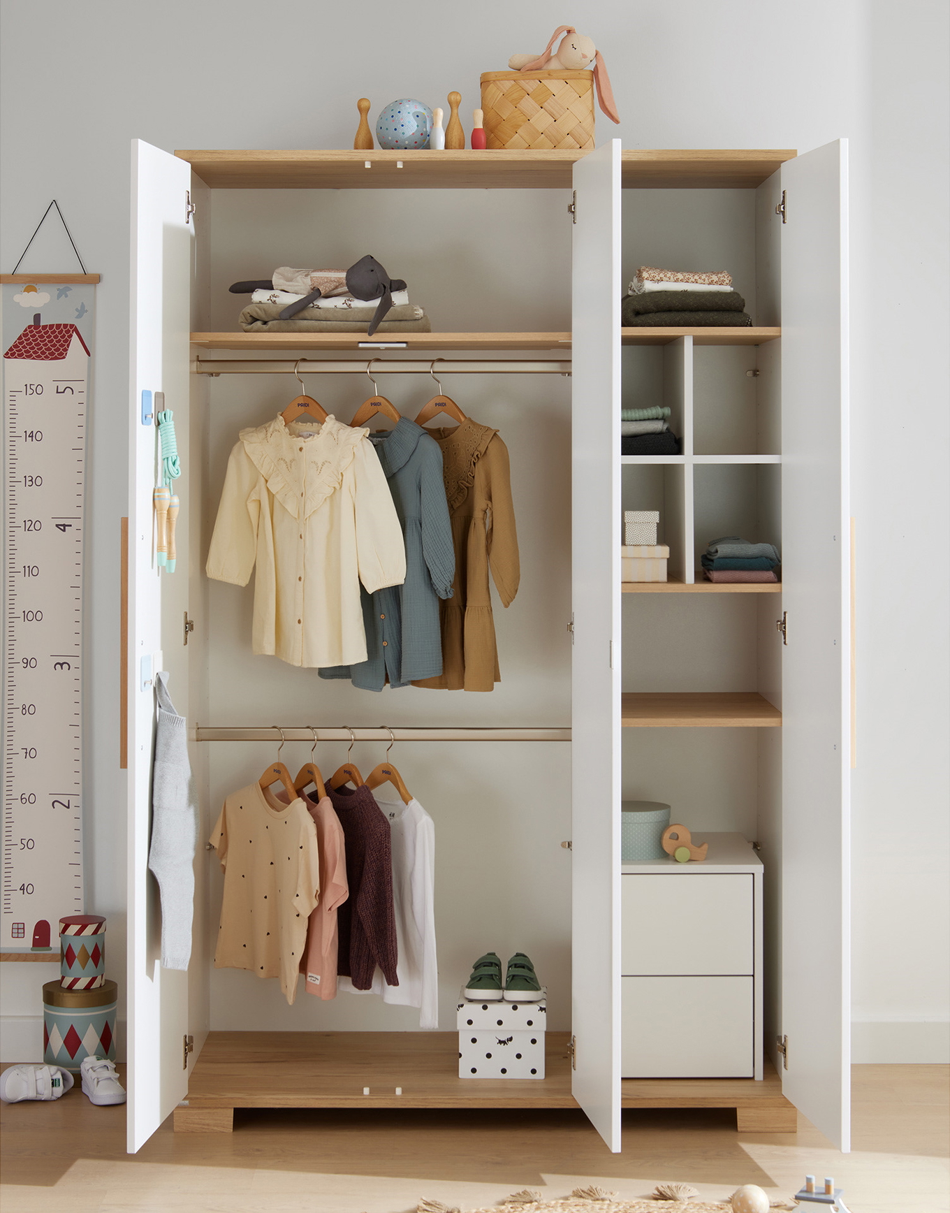 Kleiderschrank Yolanda 3-türig 4