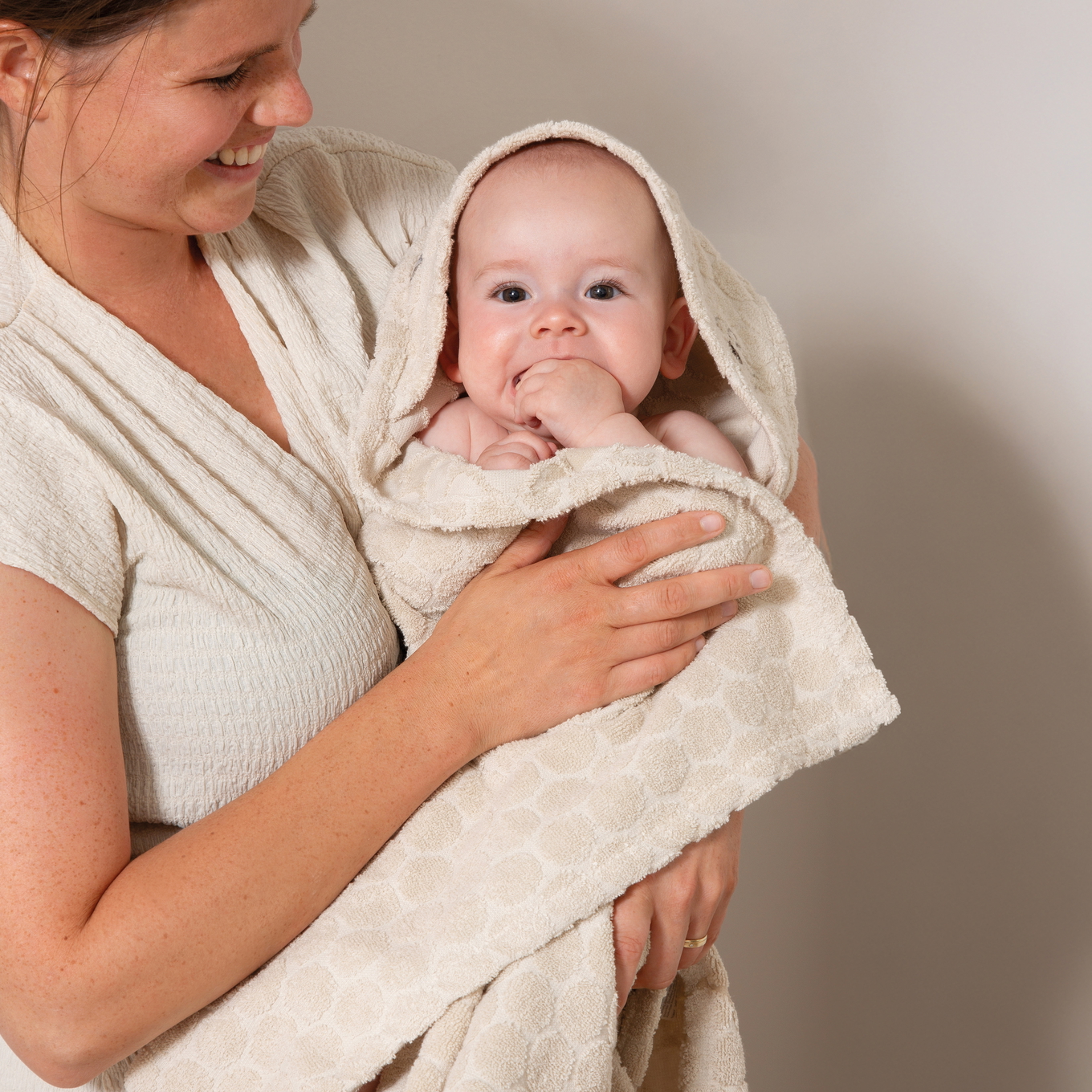 Badetuch mit Kapuze Frottée Tiny Sheep 4