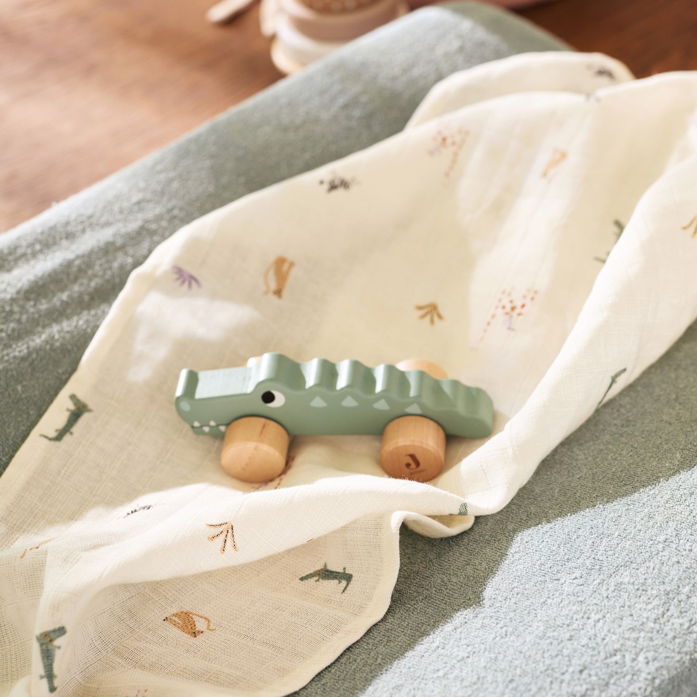 Holzkrokodil auf Rädern Jungle Jambo 2