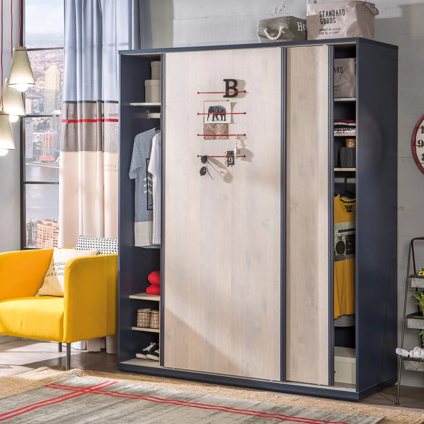 Kleiderschrank Trio mit Schiebetür 3