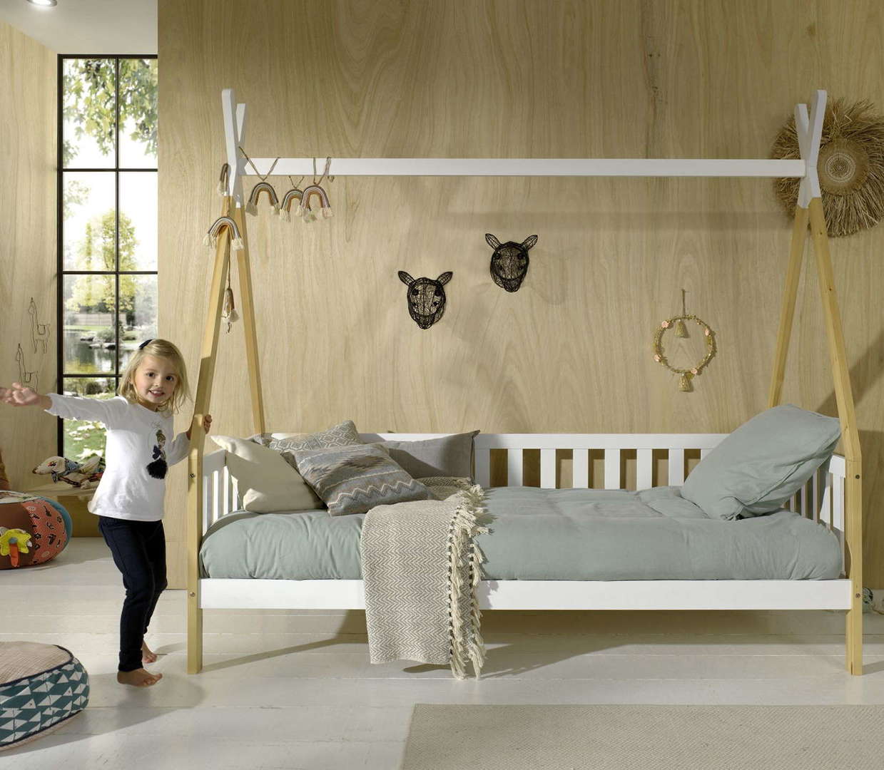 Tipibett mit Umrandung 3