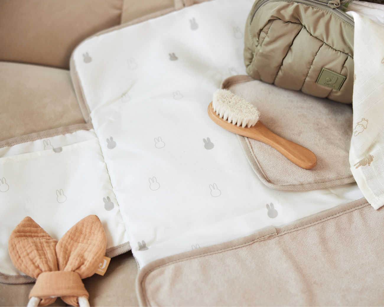 Wickelunterlage Frottee Miffy Nougat 4