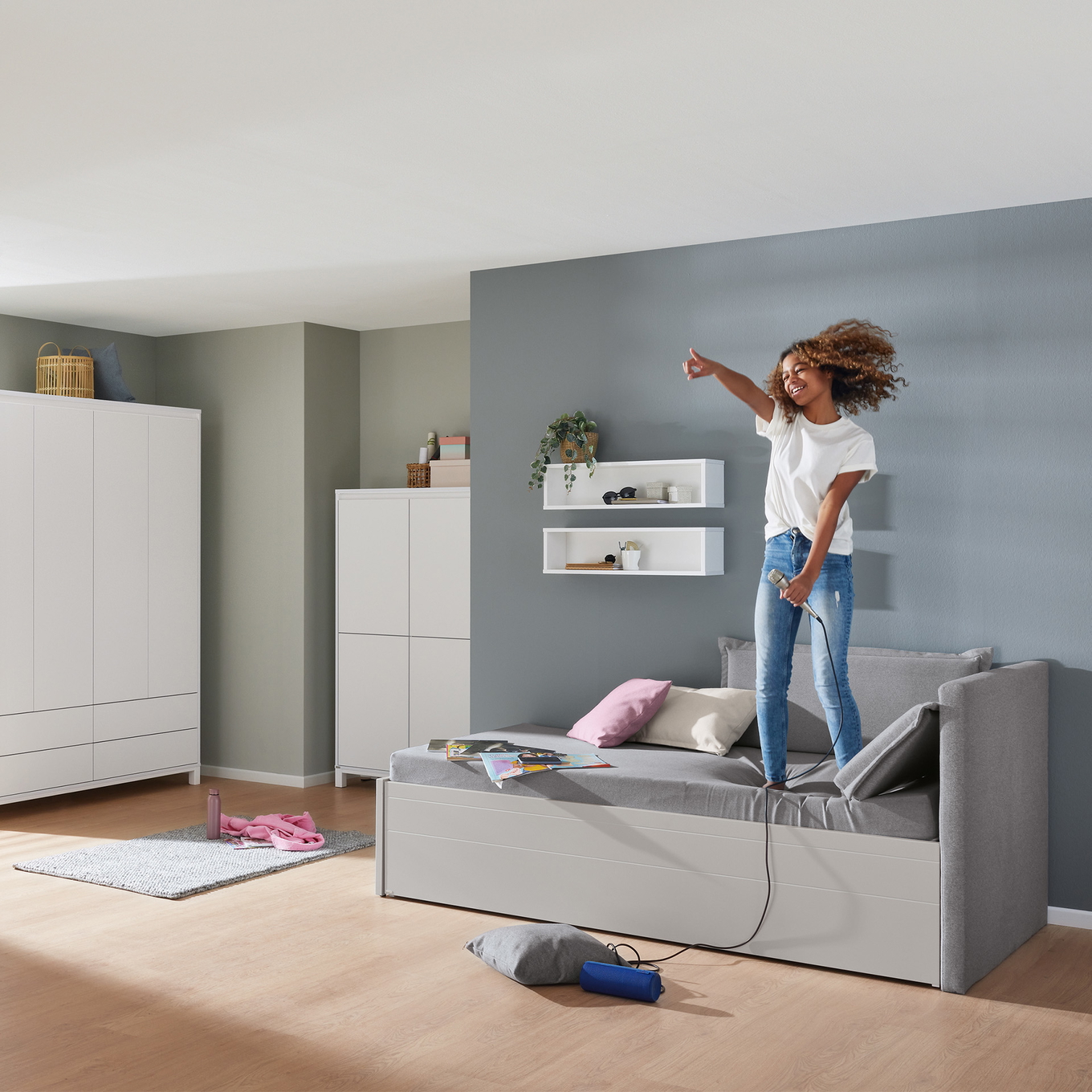 Bett Flynn mit gepolstertem Betthaupt Grau, Steingrau #2