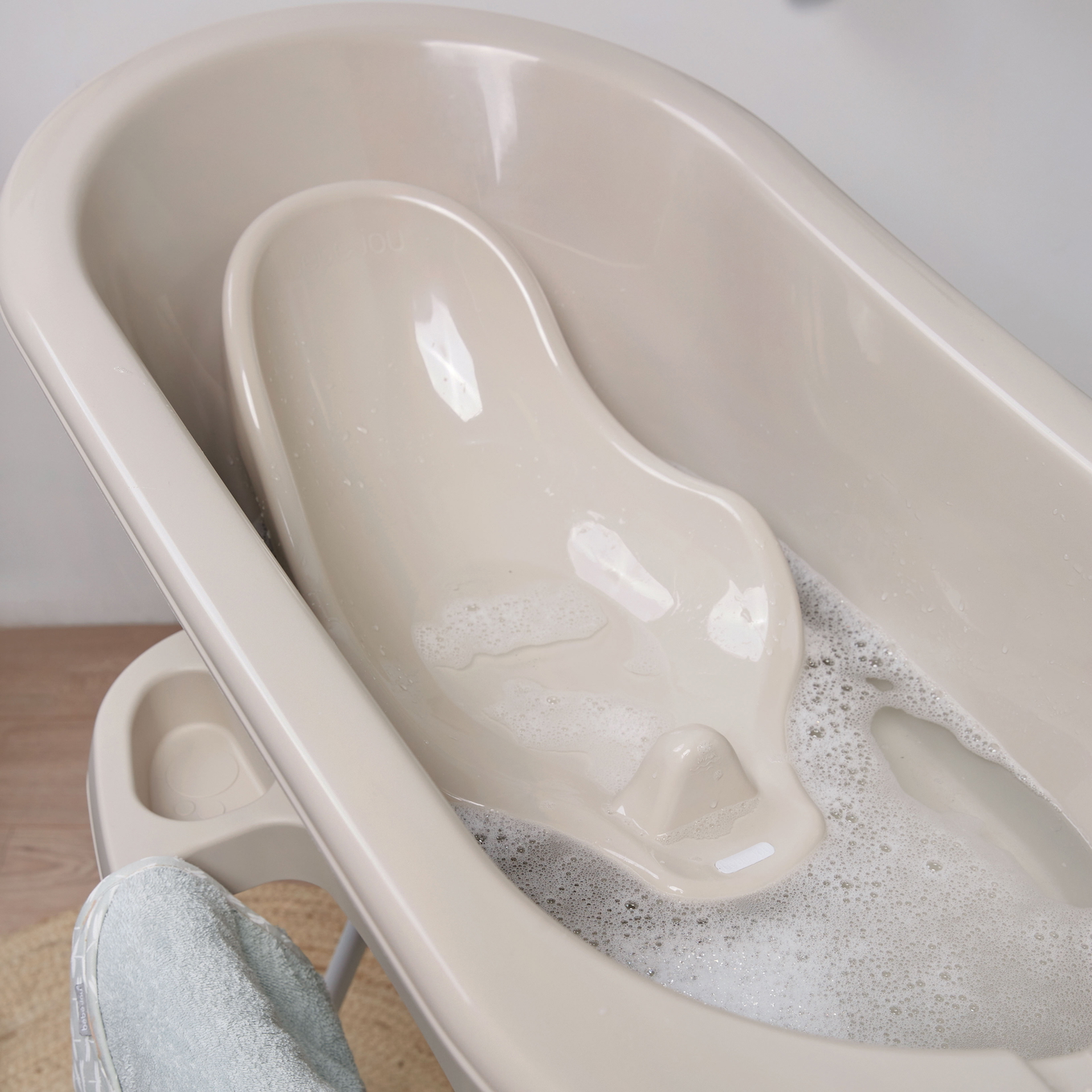 Badewannensitz Taupe 3