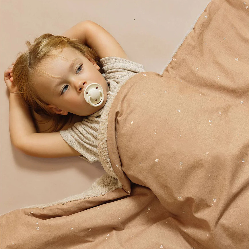 Babydecke Stories Winter Blush Little Cherries #2