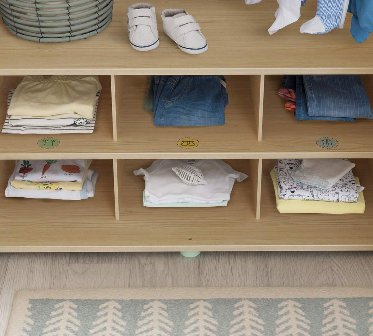 Kleiderschrank Montes Natur, 3-türig 4