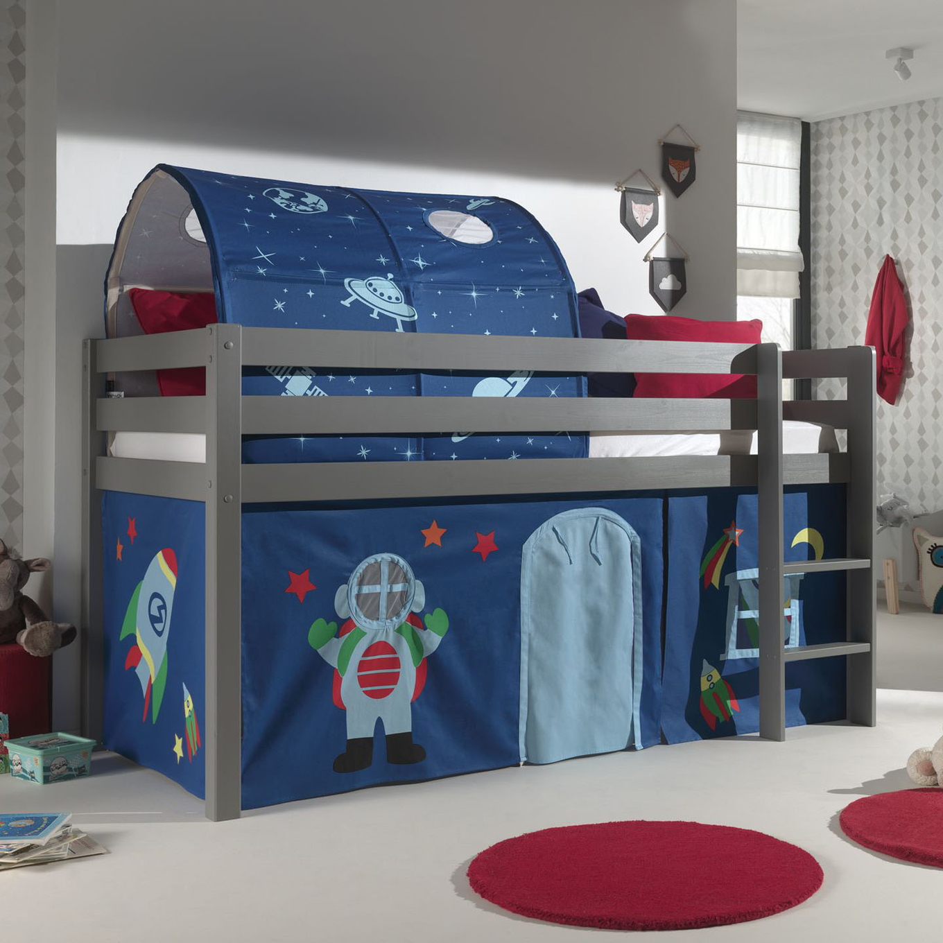 Halbhohes Bett Astro Grau, mit Spielvorhang und Höhle 2