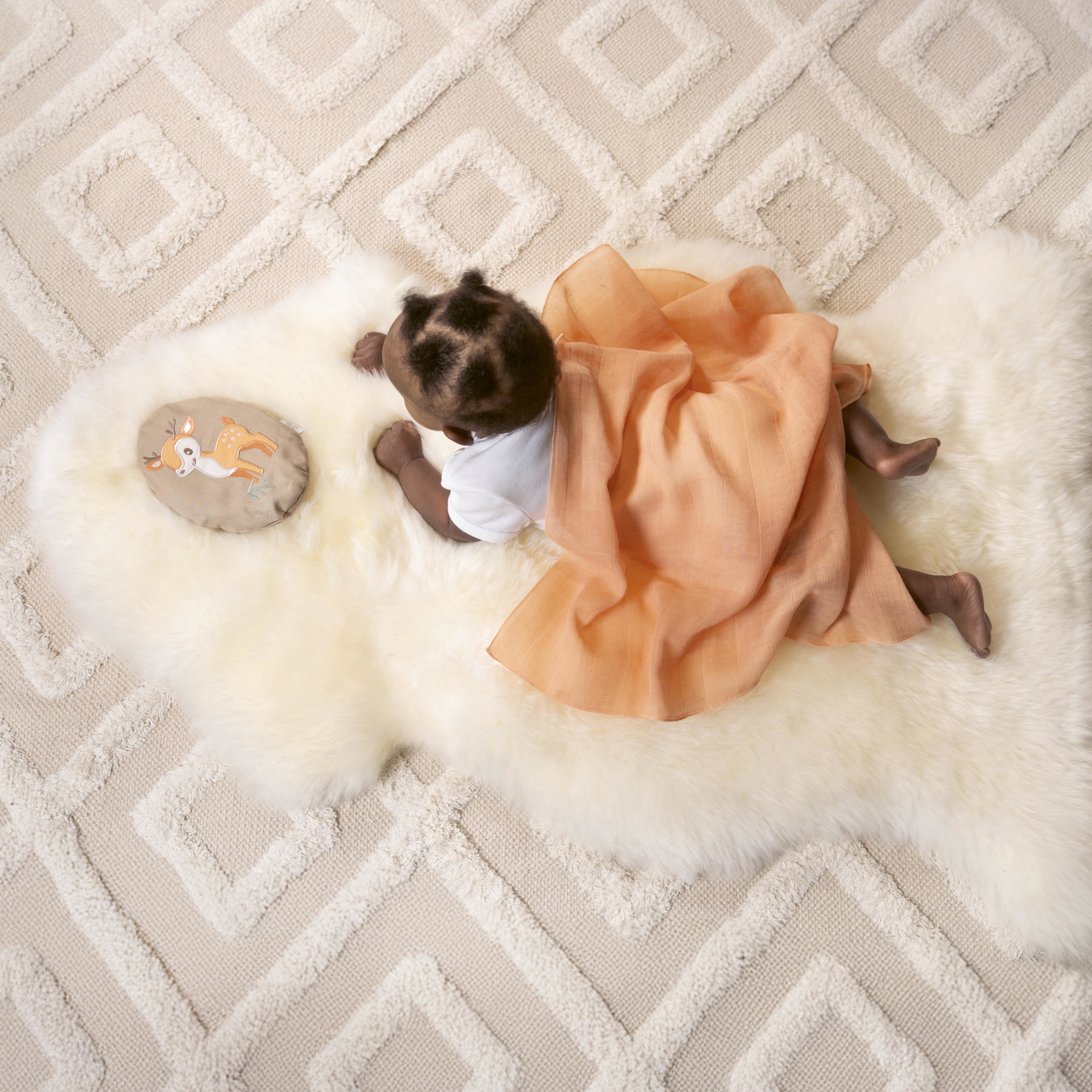 Lammfell ungeschoren weiss 4