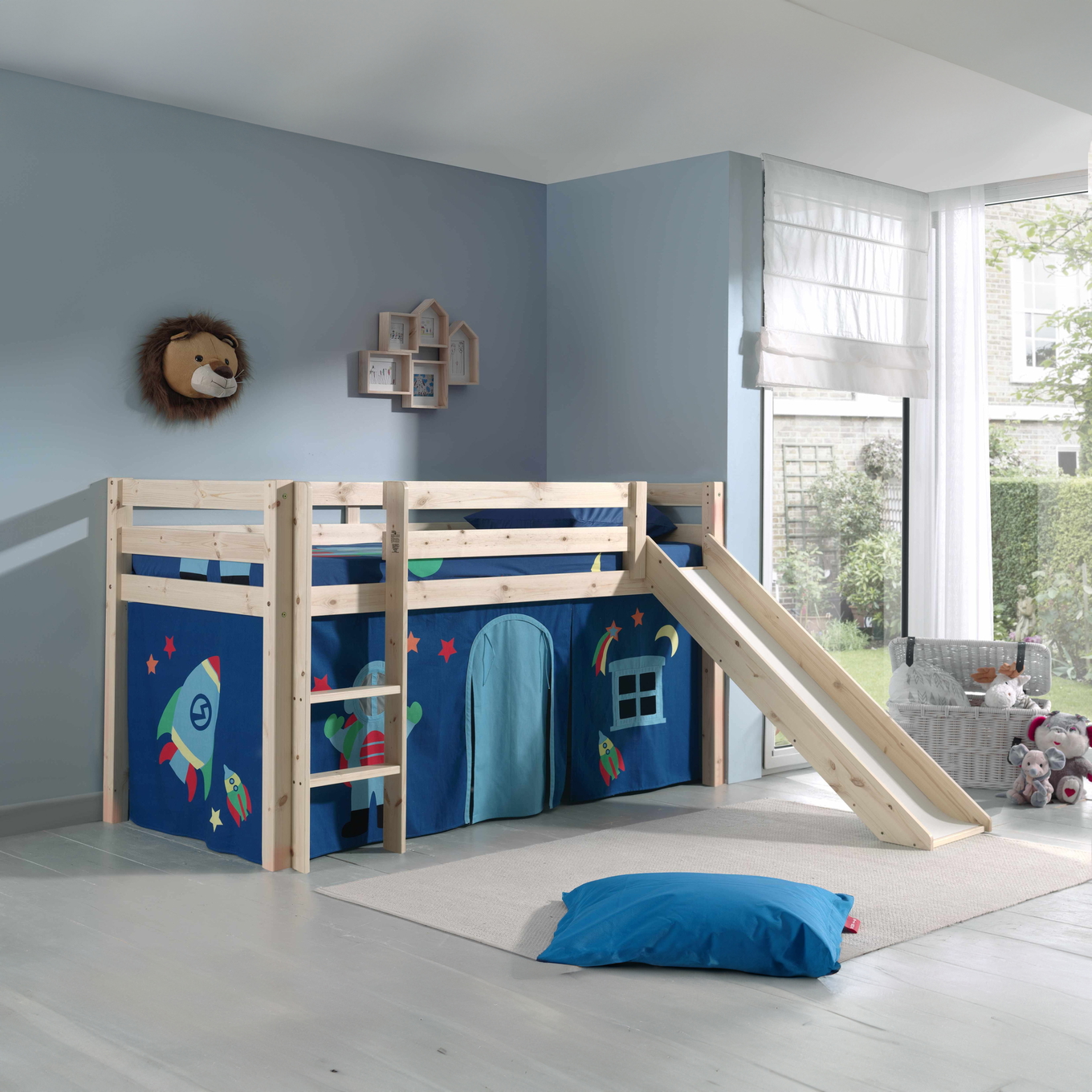 Halbhohes Bett Astro mit Rutsche Holz, mit Spielvorhang 2