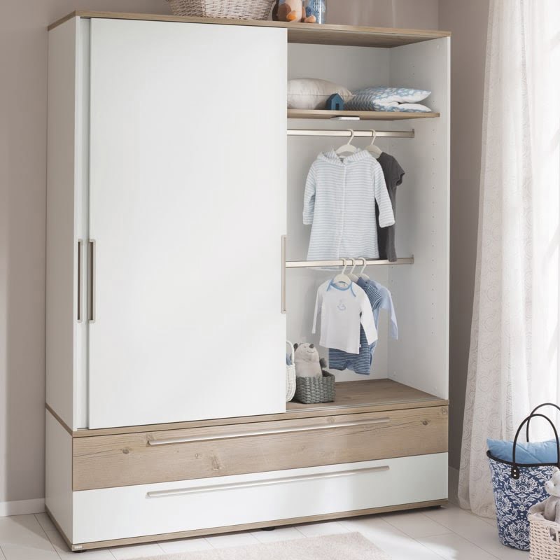 Kleiderschrank Carlo mit Schiebetüren Front Fichte 3