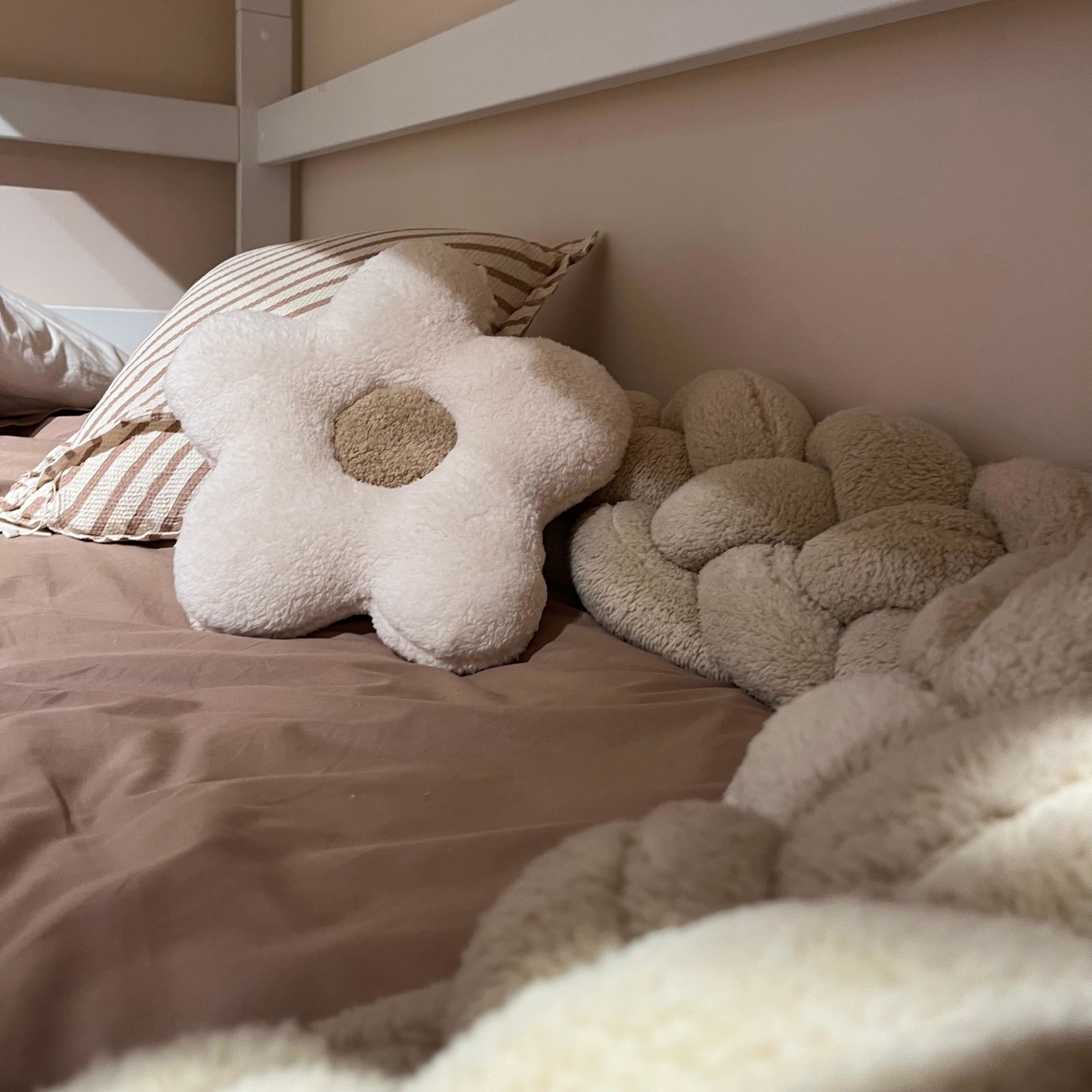 Dekokissen Blume Weiss #2