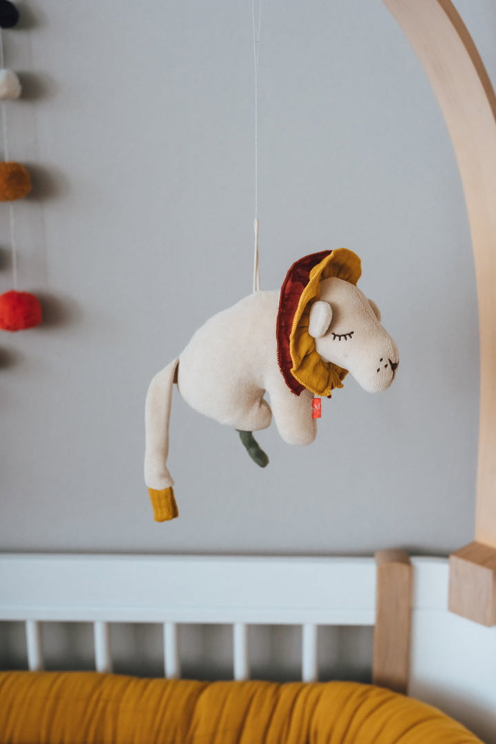 Kleine Spieluhr Löwe 2