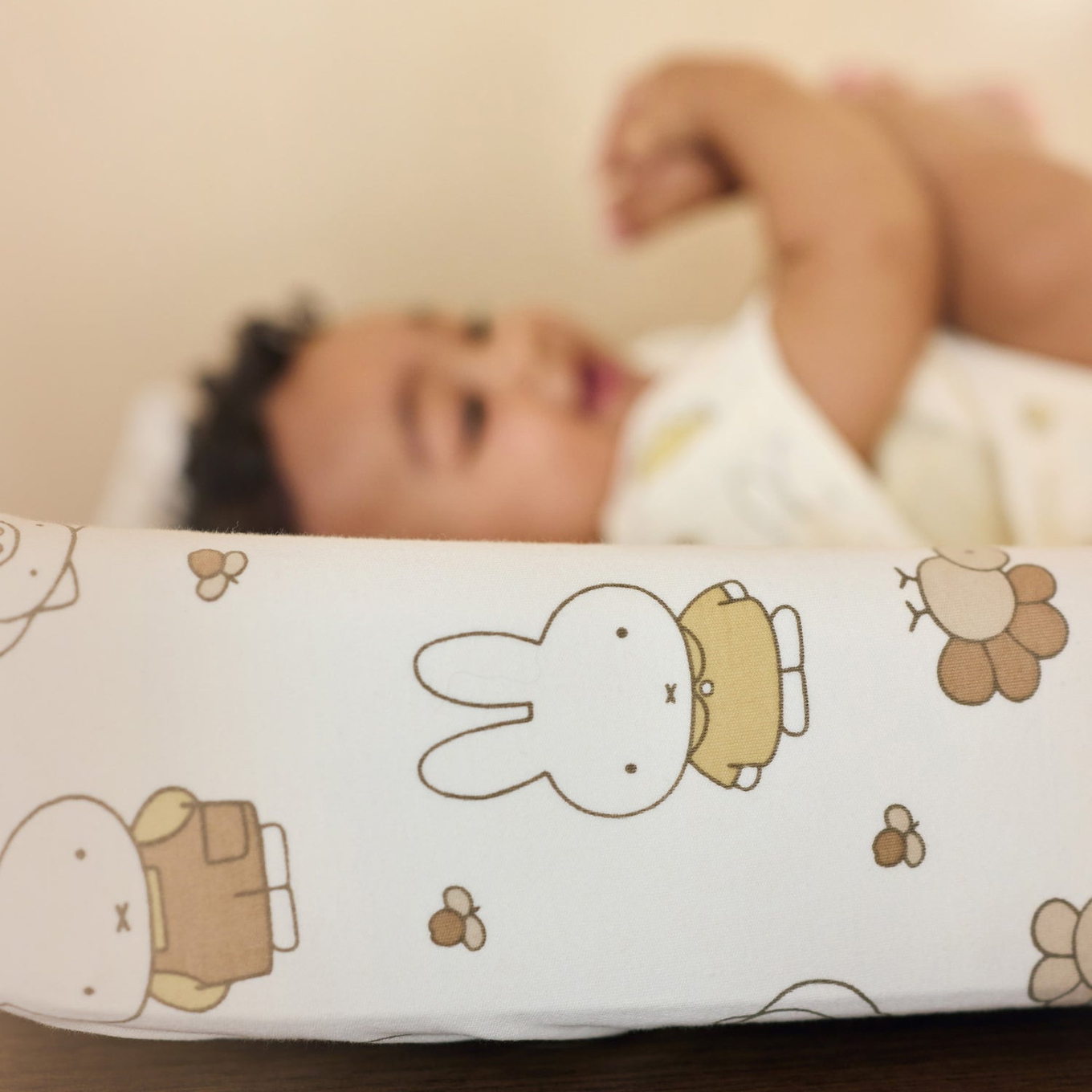 Wickelkissenbezug Miffy Family Farm 2