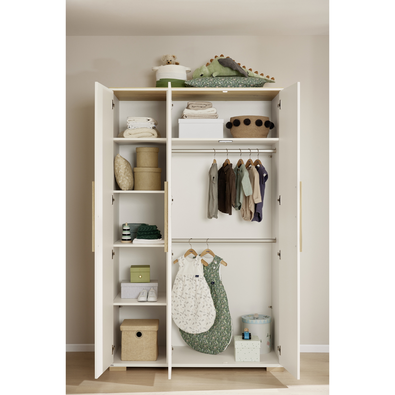 Kleiderschrank Enie 3-türig 3