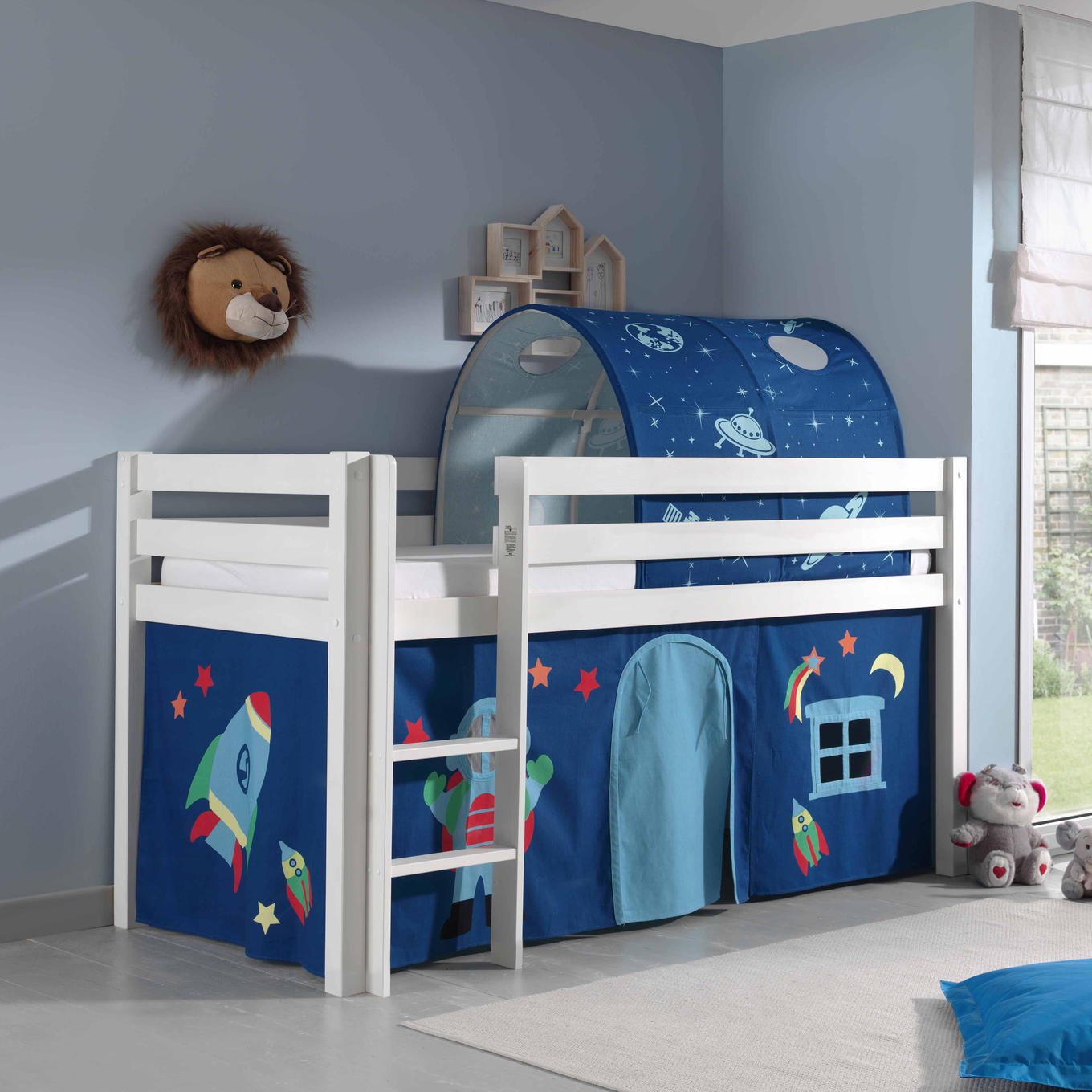 Halbhohes Bett Astro Weiss, mit Spielvorhang und Höhle 2